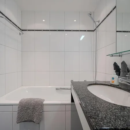 דירה Galerie Obersee 4c ארוזה